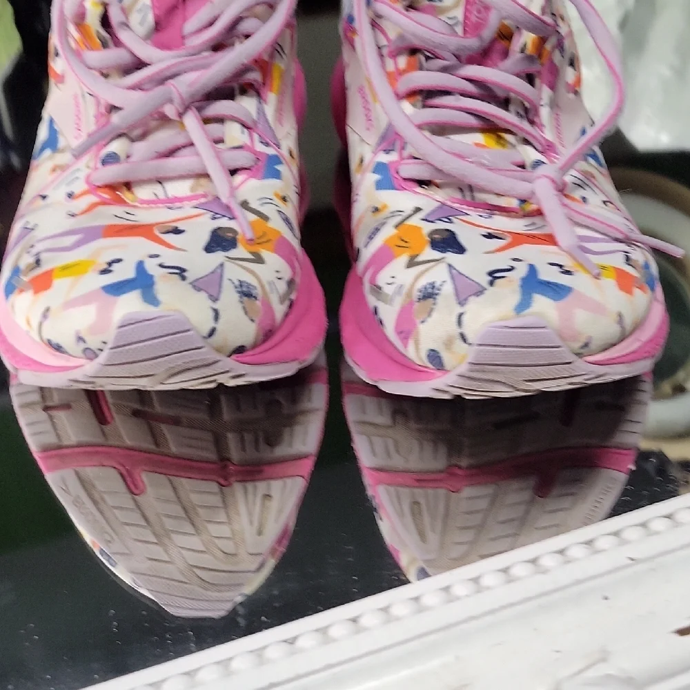 Womens 9.5 Brooks Adrenaline GTS 21 Limited Edition Unity Design running shoes.  - Picture 6 of 11